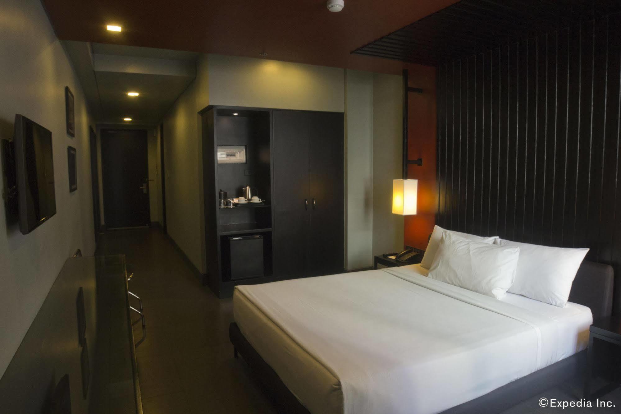 Amelie Hotel Manila Exterior foto