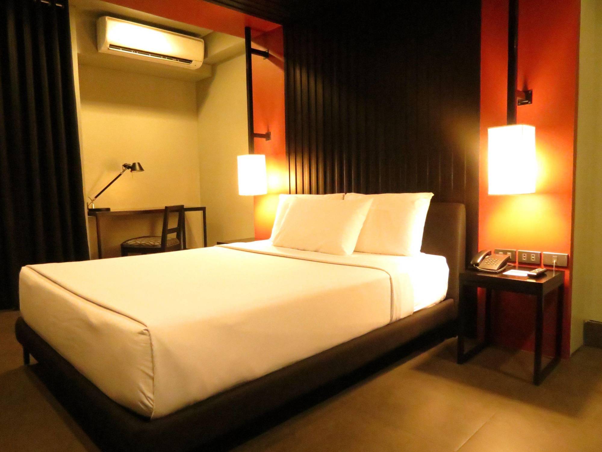 Amelie Hotel Manila Exterior foto