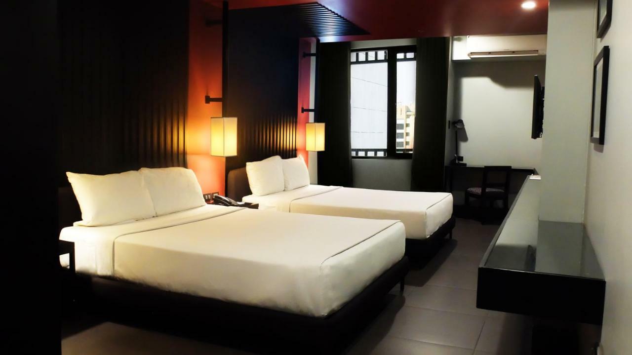 Amelie Hotel Manila Exterior foto